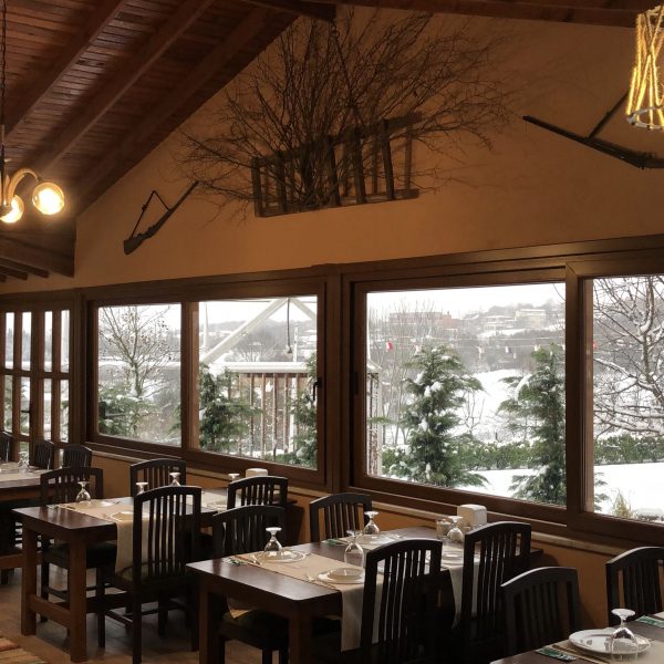 IMG_9552-min (1) IMG 9552 min (1)